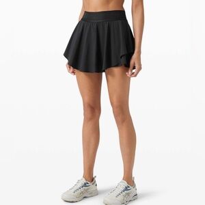 Black lululemon court rival skirt